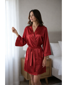 Īss sieviešu halāts no augstas kvalitātes satīna — viegls, zīdains, ar jostu. 1213Kr S-2XL