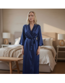 Garš sieviešu halāts no augstas kvalitātes satīna — viegls, zīdains, ar jostu. 1214Ts M-4XL