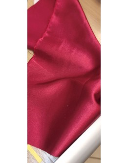 Īss sieviešu halāts no augstas kvalitātes satīna — viegls, zīdains, ar jostu. 1213Kr S-2XL