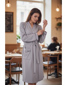 Sieviešu halāts no kokvilnas un viskozes, grafīts, Mājīgs un stilīgs halāts ar garām piedurknēm no mīksta, elpojoša materiāla. 81011Gt M-4XL